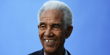Garfield Sobers, Renowned ‘All-Rounder’ Cricket Star, Dies at 89