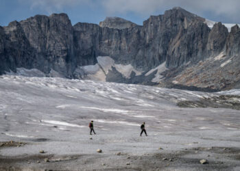 See How Europe’s Heat Waves Melted the Alps’ Glaciers