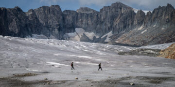 See How Europe’s Heat Waves Melted the Alps’ Glaciers
