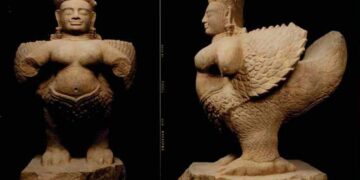 New York Gallery Surrenders
  
20 Artifacts Thought Looted From Cambodia