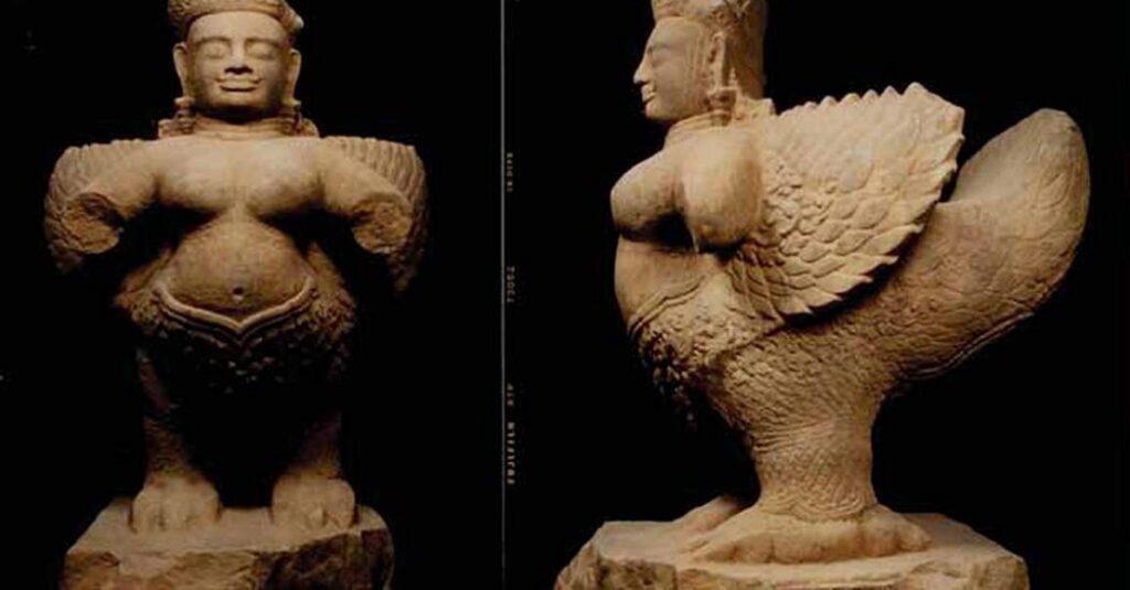 New York Gallery Surrenders
20 Artifacts Thought Looted From Cambodia