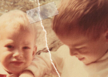 Sibling Therapy Is on the Rise. Could It Help My Relationship With My Brother?