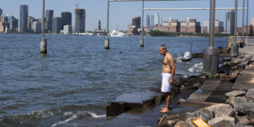 Sewage Spills Into Hudson River After Power Failure at Treatment Plant
