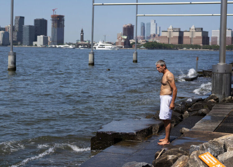 Sewage Spills Into Hudson River After Power Failure at Treatment Plant