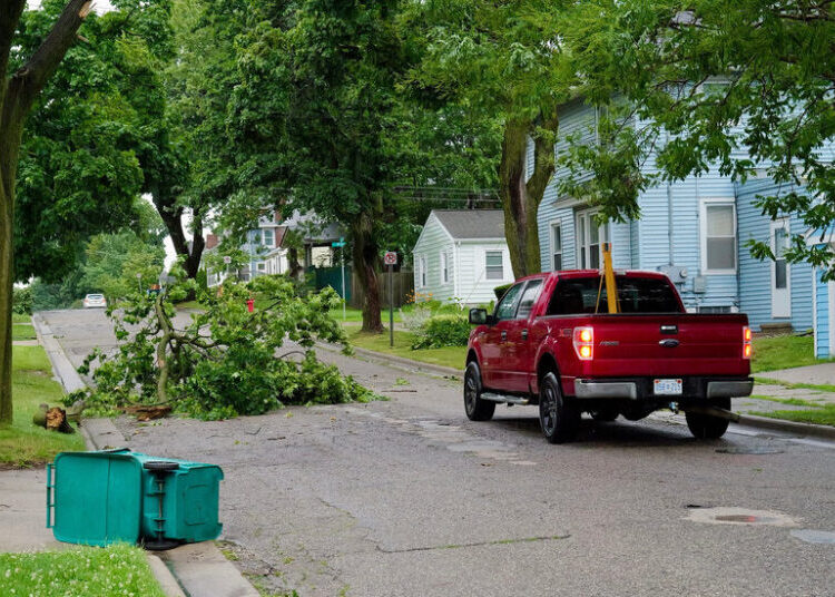 Storms Cause Power Outages for 1 Million in Midwest, Northeast and Ontario
