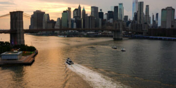 All Passengers Rescued as Seaplane Crashes in East River