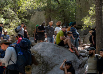 Yosemite Offers Many Wonders. Crushing Crowds Are Now One of Them.