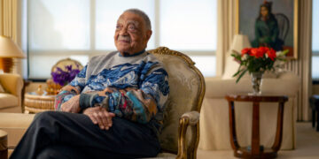 George E. Johnson Dies at 99; Broke Market Barriers With Afro Sheen