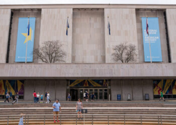 Historians Reject White House’s Criticism of Smithsonian Museum