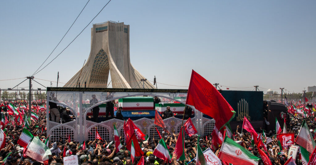 Iranians Mourn a Slain Leader, and Call for Vengeance