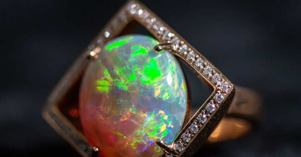 Australian Opals Flash Their Stuff
