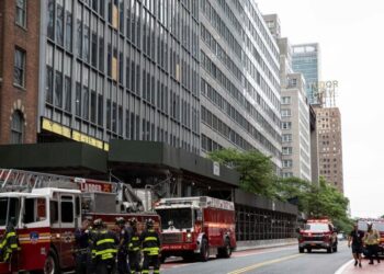 ‘Beams Started Bending’: Midtown Manhattan Building Sags Dangerously