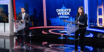 Trailing in Polls, a Moderate Goes on the Attack at a Michigan Senate Debate