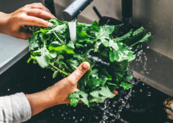 How to Stay Safe From the Severe Stomach Bug That’s Going Around