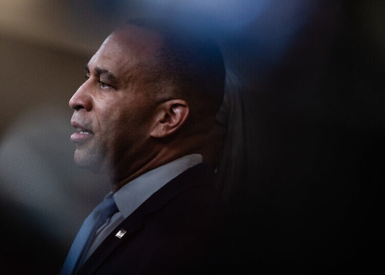 As Progressives Rack Up Wins, Jeffries Shrugs Off Possible Challenges