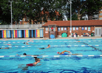 Inside London’s Sweaty Scramble for Outdoor Swimming