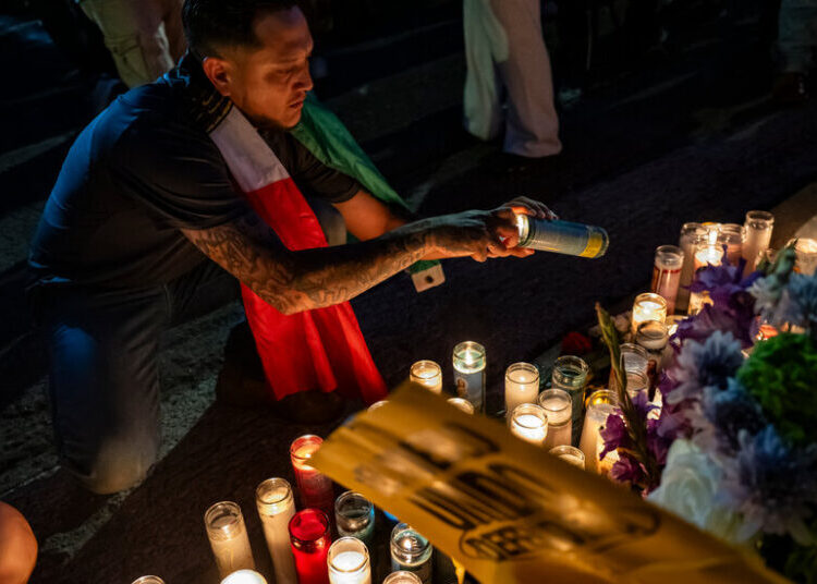 Mexico to File Criminal Complaints in U.S. Over Immigrant Deaths