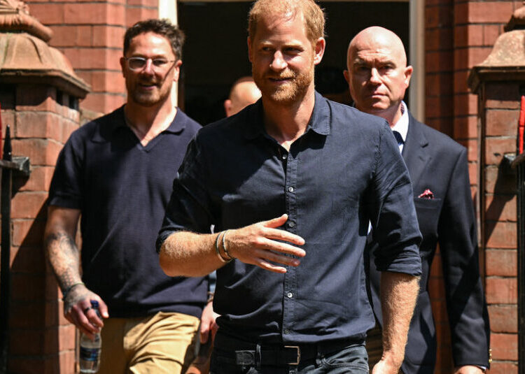 Royal Rapprochement: Harry and Meghan Pay a Rare Visit to the King and Queen