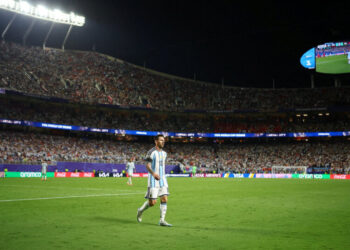 Empty Seats for Messi’s Argentina Put Focus on World Cup Ticket Prices