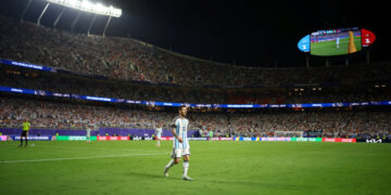 Empty Seats for Messi’s Argentina Put Focus on World Cup Ticket Prices