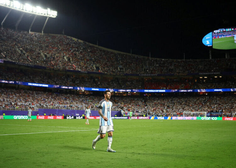 Empty Seats for Messi’s Argentina Put Focus on World Cup Ticket Prices