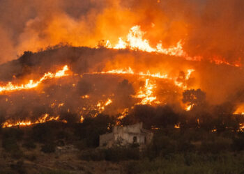 Residents of Spanish Towns Caught in Fierce Blazes Recount Harrowing Escapes