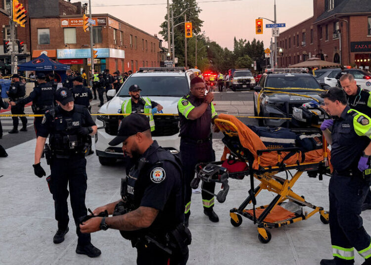 Toronto Police Search for Shooters After 2 Killed at Street Festival