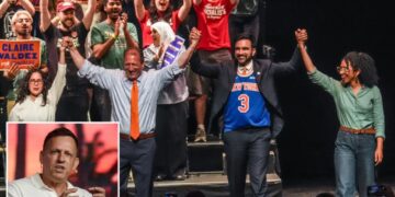 Billionaire Peter Thiel stuns liberal crowd, warns democratic socialists will take over their party