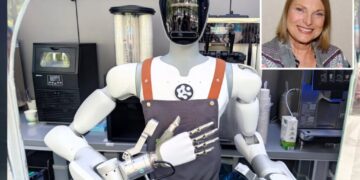 Richard Dreyfuss’ ex-wife demands ‘love robot’ after running out of men in Idaho