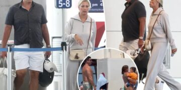 Mike Vrabel and wife Jen put on united front at Utah airport as Dianna Russini vacations with husband