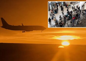 Airlines warn daylight saving time change will disrupt airport scheduling