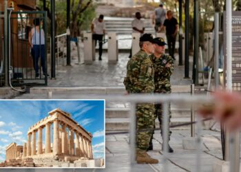 Man stabs and injures 2 tourists near the Acropolis in Athens, Greece: cops