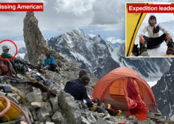 Pakistan rescuers find 4 bodies of the 10 climbers missing on Broad Peak after an avalanche