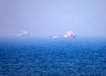 Trump’s Threat to Impose Fees in the Strait of Hormuz Contradicts His Aides