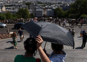 Heat Waves in Europe Linked to Thousands of Excess Deaths