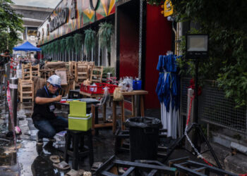 Fire in Bangkok Bar Leaves at Least 27 Dead