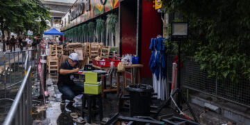 Fire in Bangkok Bar Leaves at Least 27 Dead