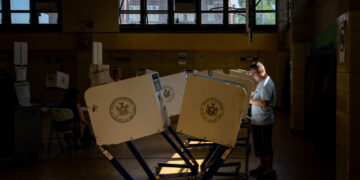 Who Would Benefit From Open Primaries in New York?