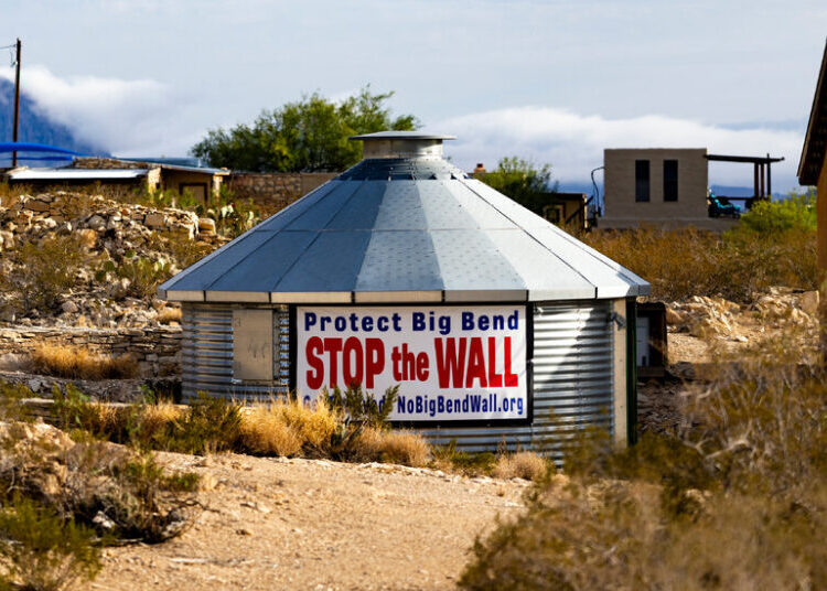 Dark Sky Defenders Raise Alarm Along the Border of West Texas