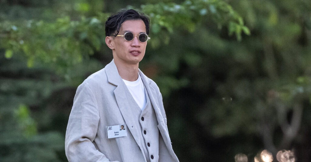 How the Rich and Powerful Dress Right Now