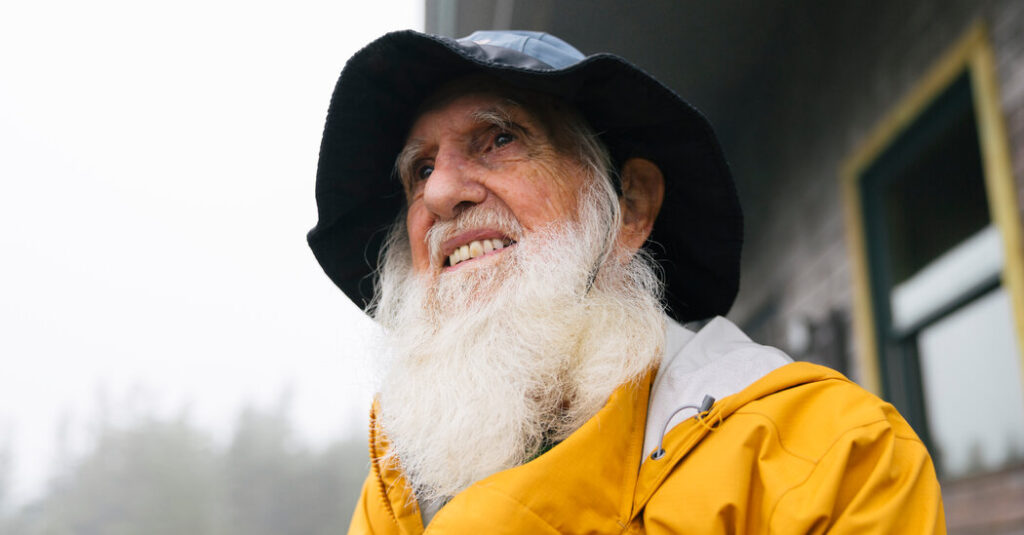 At 91, He’s Hiking the Appalachian Trail. Again.