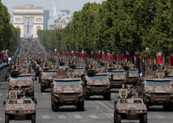 Europe, Flexing Muscle in Ukraine, Is Still on Sidelines in Iran