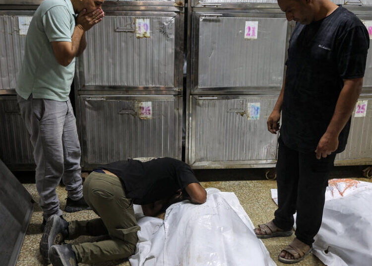 Israel Strikes Police Post, Killing 7, Gaza Officials Say