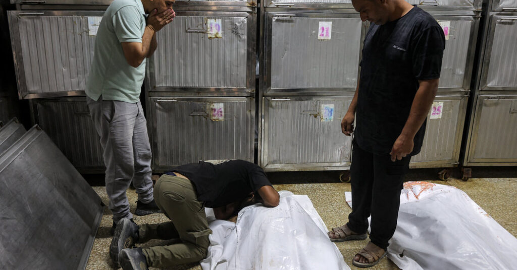 Israel Strikes Police Post, Killing 7, Gaza Officials Say