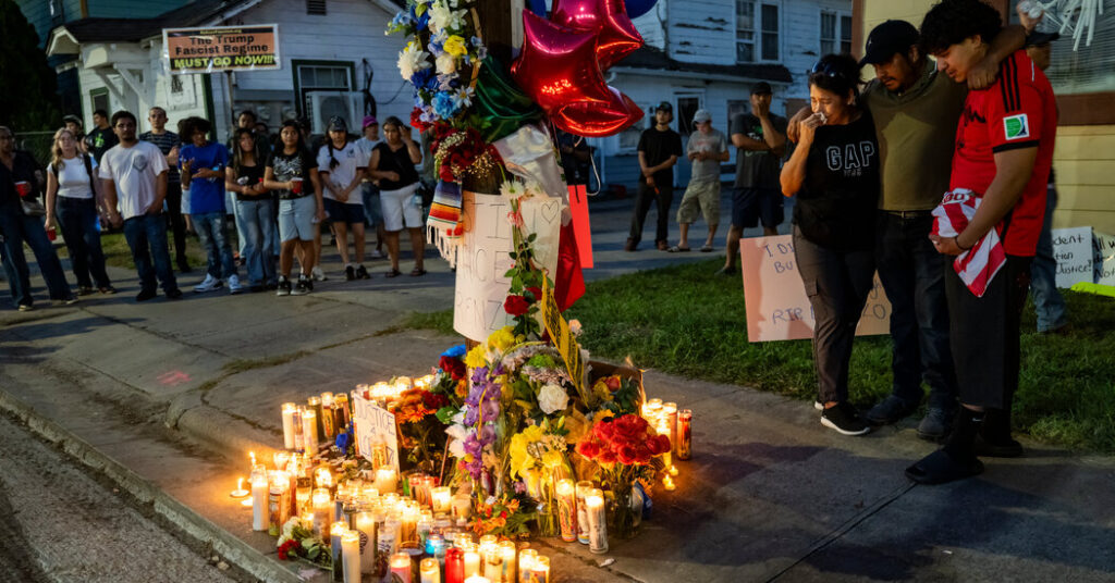 ICE Ordered to Cease Most Vehicle Stops After 2 Killings in a Week