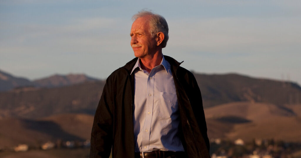 Chesley Sullenberger, ‘Miracle on the Hudson’ Pilot, Says He Has Alzheimer’s