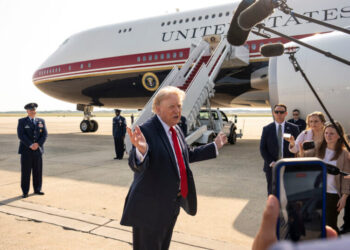 Investigators Seek Information From Government Officials as Part of Air Force One Leak Investigation