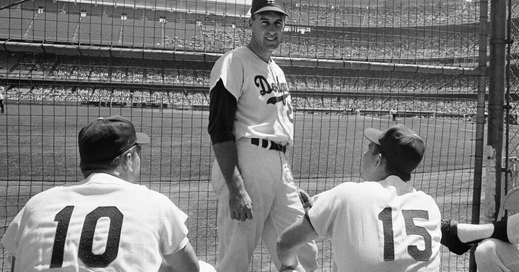 Phil Regan, Dodgers’ Closer Known as the Vulture, Dies at 89