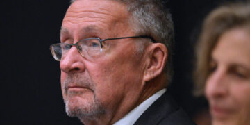 Guy Scott, Who Caused a Stir as White Leader of Zambia, Dies at 82