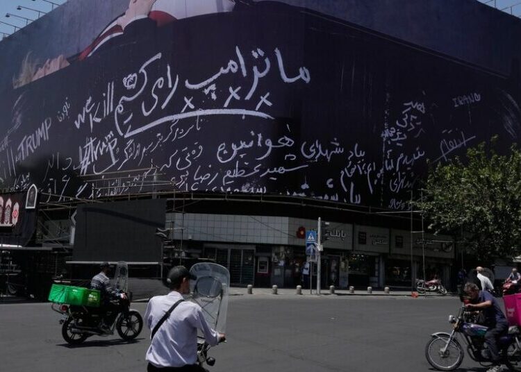 Central Tehran Billboard Depicts Trump in a Coffin